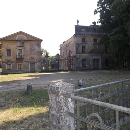 Готель La Casa Di Edo Goito  Екстер'єр фото